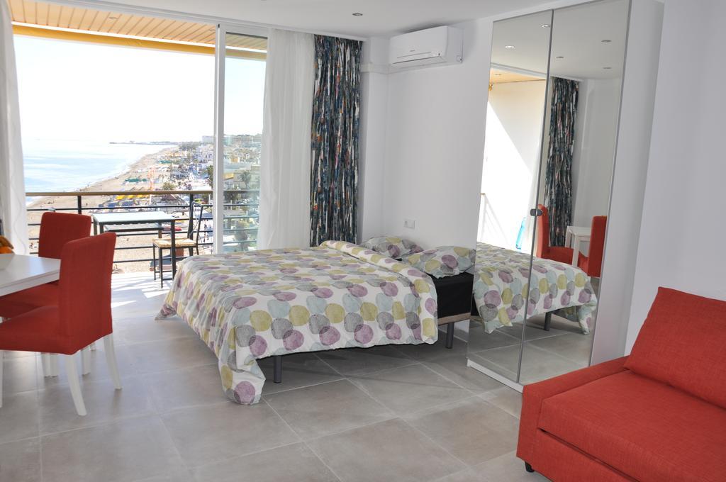Studio Sea View Terrace ตอร์เรโมลิโนส ภายนอก รูปภาพ