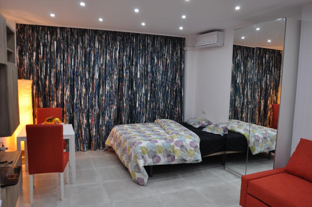 Studio Sea View Terrace ตอร์เรโมลิโนส ภายนอก รูปภาพ