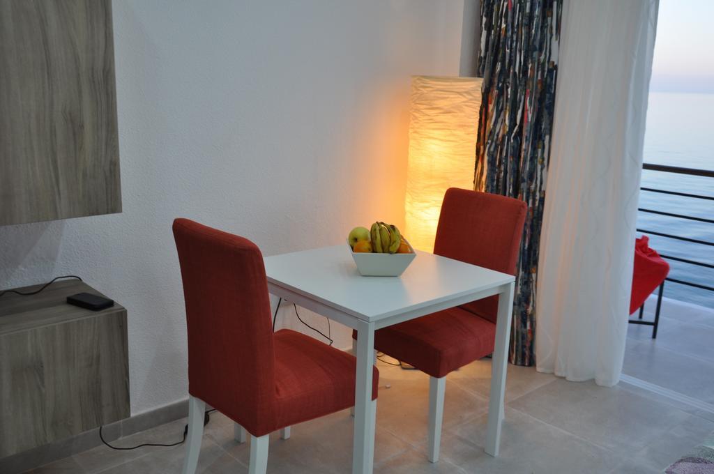 Studio Sea View Terrace ตอร์เรโมลิโนส ภายนอก รูปภาพ